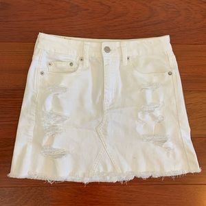 American Eagle White Denim Skirt size 2